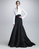 Evening dress with space for dancing