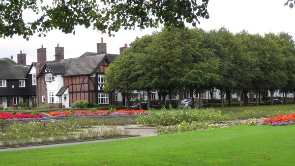 NW people - any good tips for Wirral house hunt?