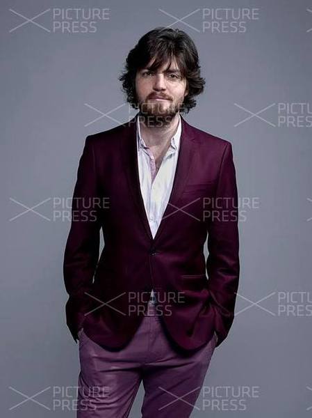 Swagger Inn: Thread 93 - Carry on wenching, Musketeers ahoy!