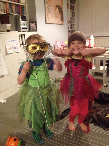 AIBM to not let ds2 4 wear his Elsa dress out anymore due to twattish sniggering parents