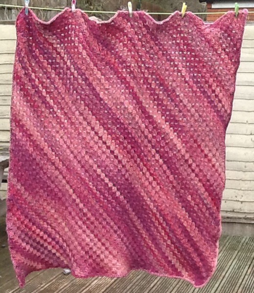 Team Hooker : Come flash your wares at the Hotel Crochetfornia.