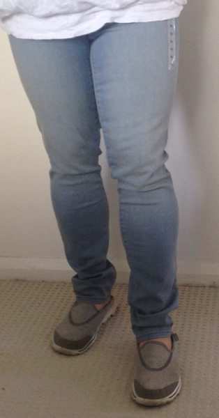 Help with jeans style (warning - unflattering pictures inside)
