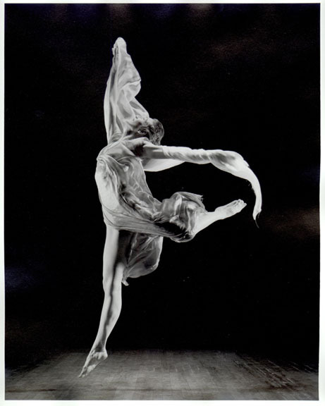 The Brave Babes Battle Bus - Shaking Off The Winter Blues And Getting Out Our Booze Free Summer Shoes!