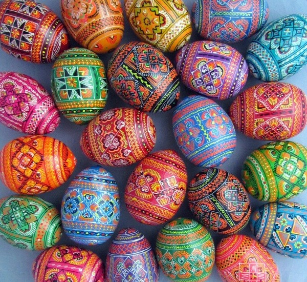 AIBU to think that Easter Sunday lunch is a traditional thing?