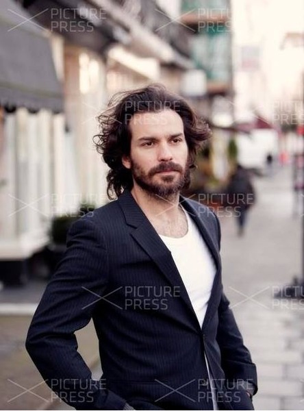 Swagger Inn: Thread 93 - Carry on wenching, Musketeers ahoy!