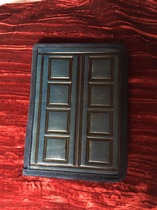 Paperback or E-Reader? Join the great debate to win £100 of books or e-books