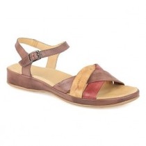 Sandals for schlepping for miles around city streets