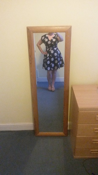 One days notice. Evening out tomorrow is 50s themed. Help!