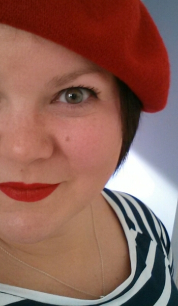 Growing out a pixie...without descending into frumpsville