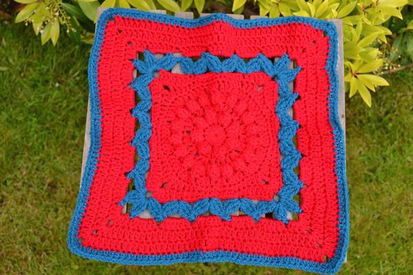 Woolly Hugs: Blankets for the Children of Chernobyl. Squares needed!