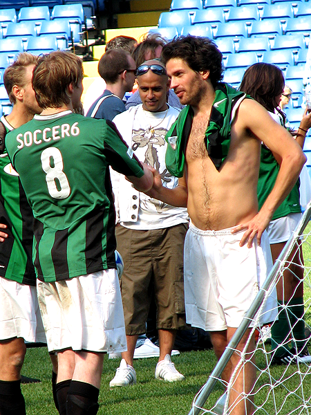 Swagger Inn: Thread 94 - Cumpleaños feliz! It's Santi's 37th birrrrthday...