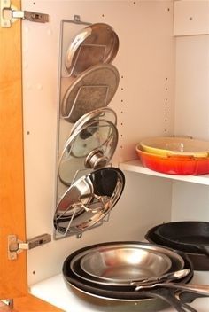 How to store roasting trays