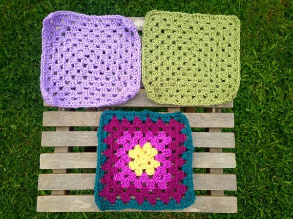 Woolly Hugs: Blankets for the Children of Chernobyl. Squares needed!