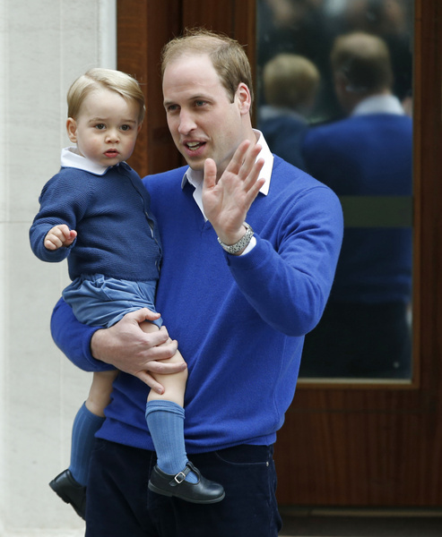 To not like the way Prince George is dressed (and think it's often not weather appropriate)