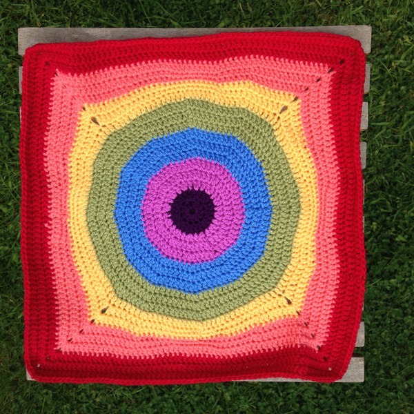 Woolly Hugs: Blankets for the Children of Chernobyl. Squares needed!