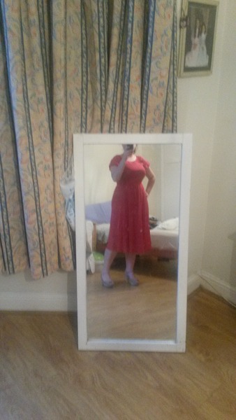One days notice. Evening out tomorrow is 50s themed. Help!