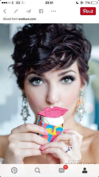 Long pixie cut with wavy hair?