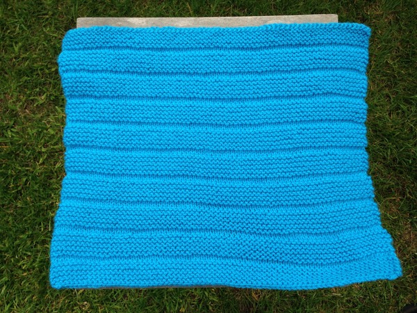 Woolly Hugs: Blankets for the Children of Chernobyl. Squares needed!