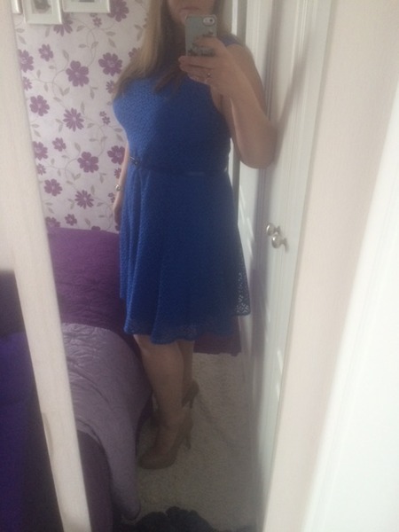 Help me Get Out of Leggings and a Long Top Plz?  Photo.