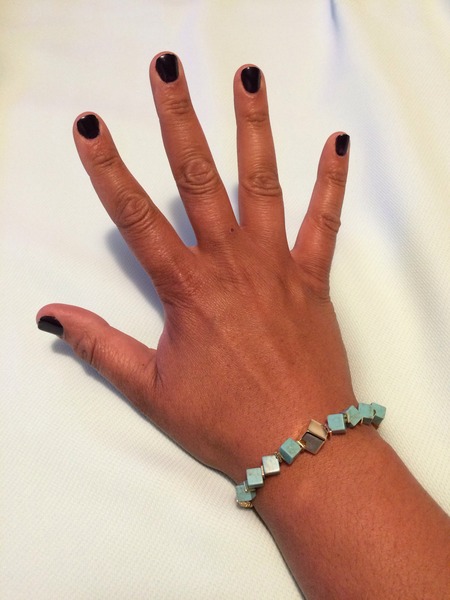 MN Jury, what nail colour would you wear with this dress?
