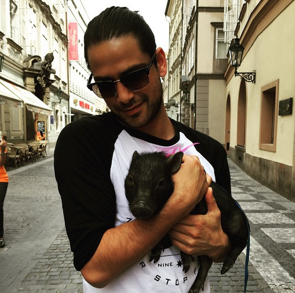 Swagger Inn: Thread 94 - Cumpleaños feliz! It's Santi's 37th birrrrthday...