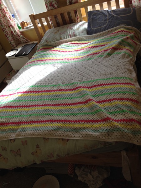 Team Hooker : Come flash your wares at the Hotel Crochetfornia.