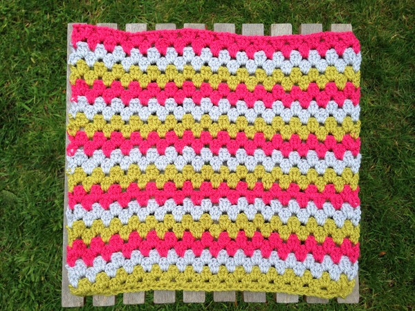 Woolly Hugs: Blankets for the Children of Chernobyl. Squares needed!