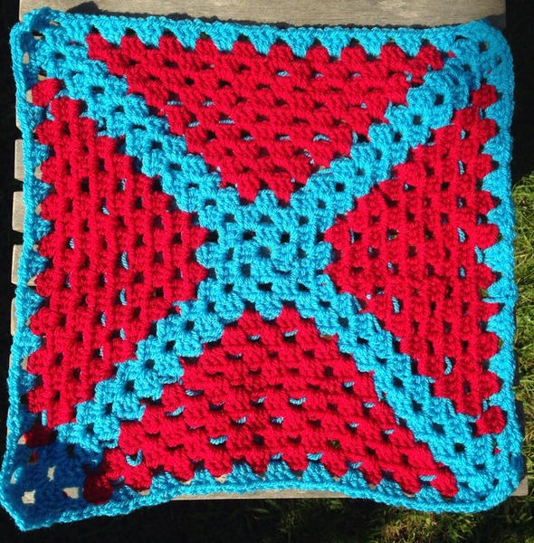 Woolly Hugs: Blankets for the Children of Chernobyl. Squares needed!