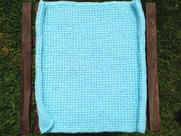 Woolly Hugs: Blankets for the Children of Chernobyl. Squares needed!