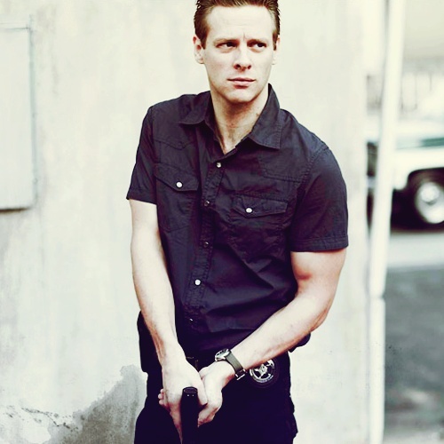 Swagger Inn: Thread 95 - <boak> Musketeers do NOT wear crochet underwear <side-eyes certain wenches>