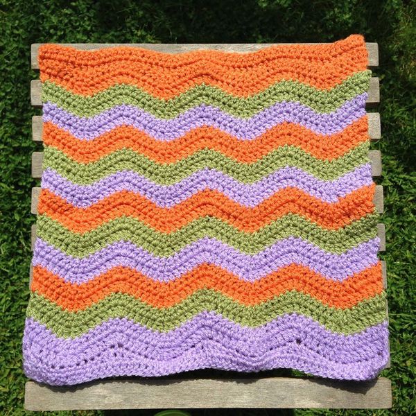 Woolly Hugs: Blankets for the Children of Chernobyl. Squares needed!