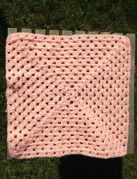 Woolly Hugs: Blankets for the Children of Chernobyl. Squares needed!