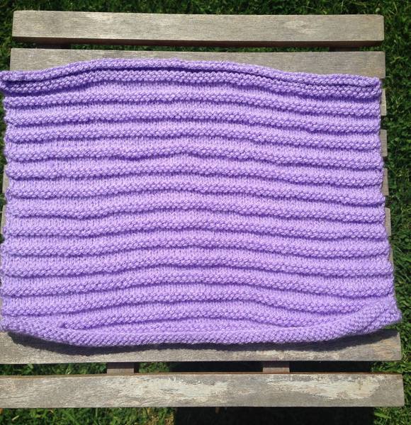 Woolly Hugs: Blankets for the Children of Chernobyl. Squares needed!