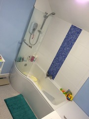 Interior design failure... Please help sort out my bathroom!