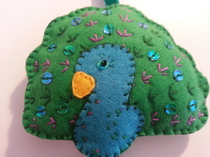 Woolly Hugs. A blanket for DashingRedHead's family. Can anyone help us please?