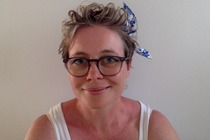 Growing out a pixie...without descending into frumpsville