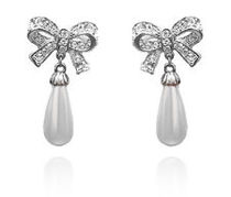 bridal earrings! absolutely clueless!