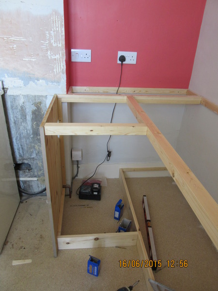 Kitchens without wall cabinets