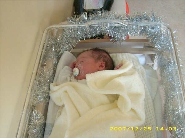 July 2015 (thread 10) - the one where the bumps are huge, feet become unreachable and nesting seriously kicks in.