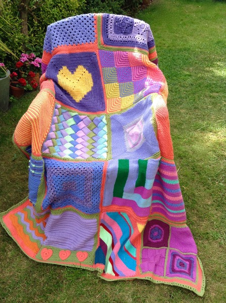 Woolly Hugs: Blankets for the Children of Chernobyl. Squares needed!