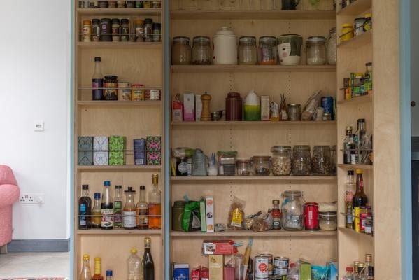 Kitchens without wall cabinets