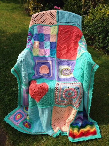 Woolly Hugs: Blankets for the Children of Chernobyl. Squares needed!