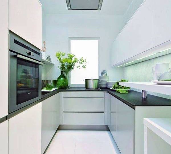 Clueless with a tiny kitchen - please help!