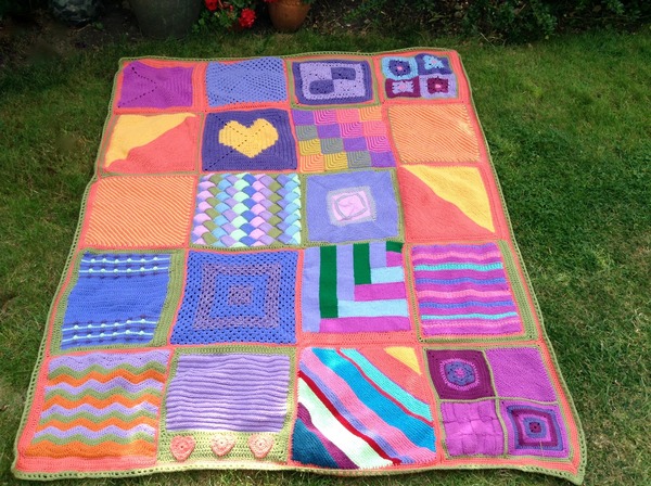 Woolly Hugs: Blankets for the Children of Chernobyl. Squares needed!