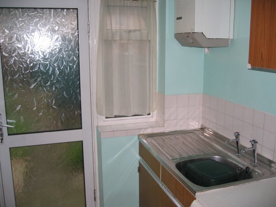 Clueless with a tiny kitchen - please help!