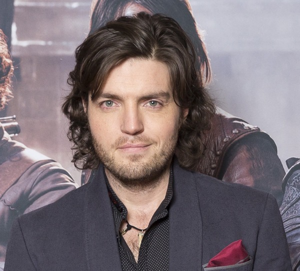 Swagger Inn Thread 101 - we're out & we're proud of our love for The Musketeers