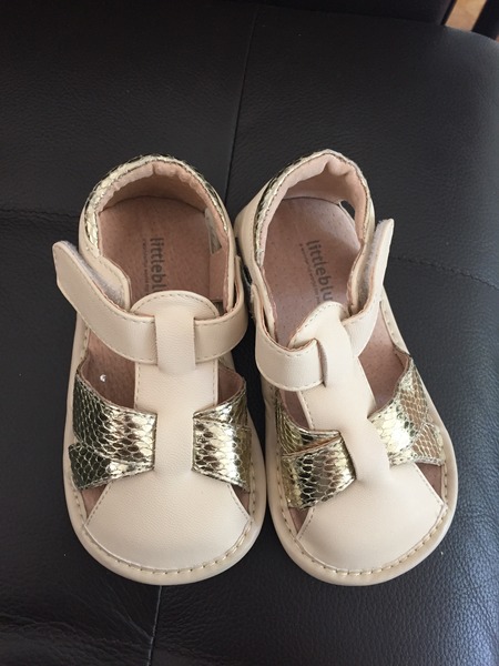 CHILDRENS CLOTHES/SHOES BANK thread