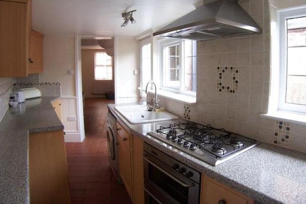 Kitchen Colour Scheme help.....