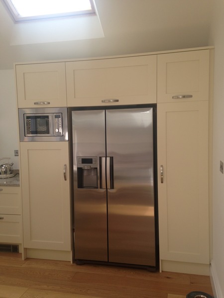 Kitchens without wall cabinets