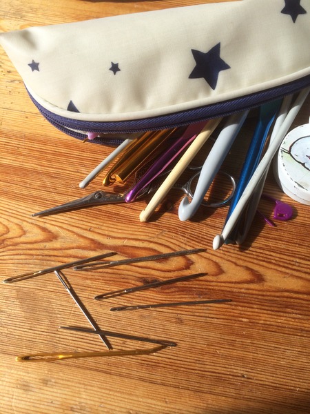 Woolly Hugs: Blankets for the Children of Chernobyl. Squares needed!